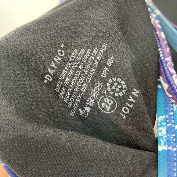 Jolyn dayno swim suit 28 - Picture 4 of 4